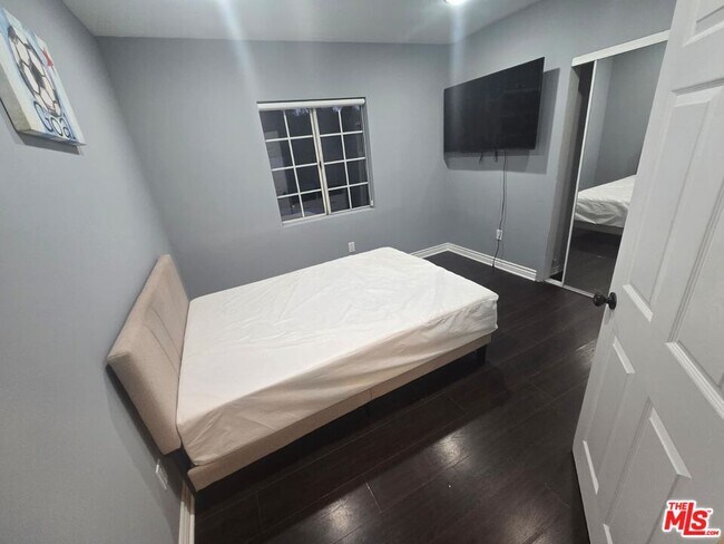 Building Photo - 19150 Topham St