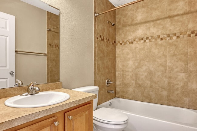 Building Photo - 480 L M Davey Ln