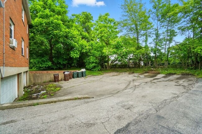 Building Photo - 3926 E Gatewood Ln
