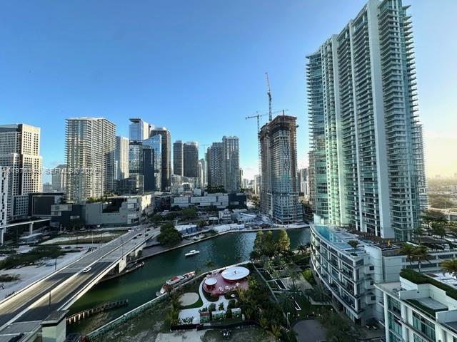 Building Photo - 350 S Miami Ave