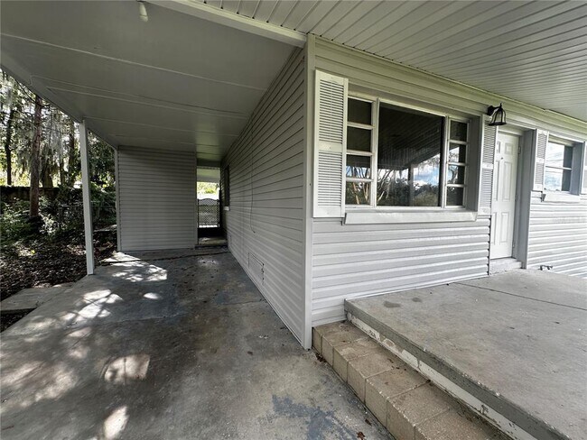Building Photo - 612 SE 32nd Ave