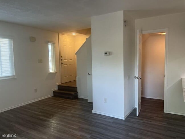 Building Photo - 3458 Willowrun Dr