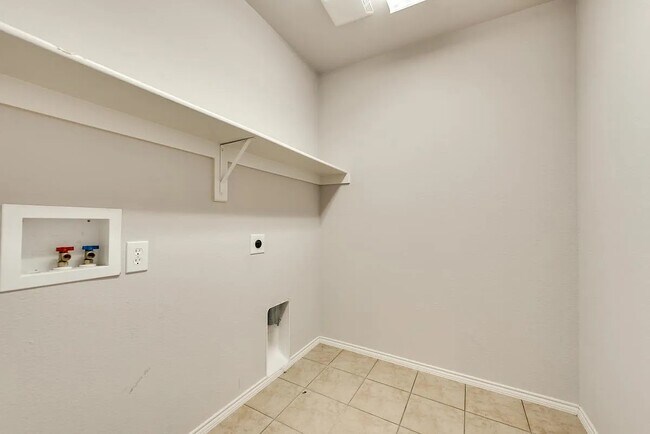Laundry Room - 10534 Midway Dr