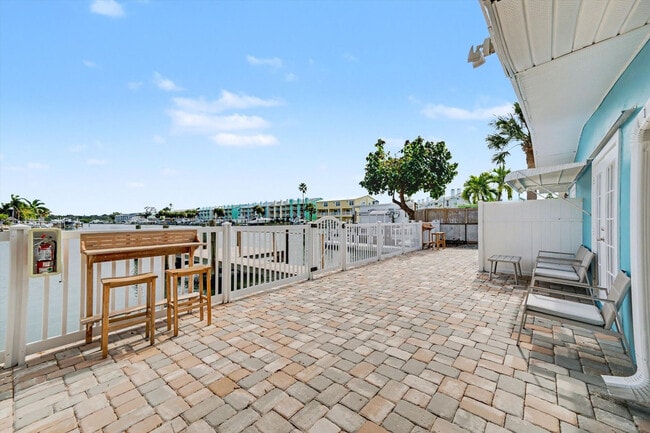 Building Photo - 711 E Gulf Blvd