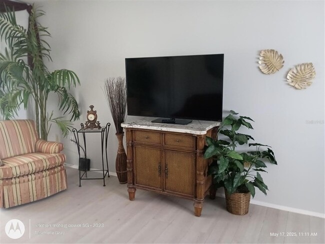 Building Photo - 2083 Canal Dr