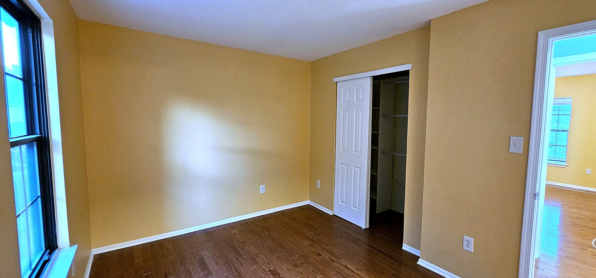 Second Bedroom Storage | Wide closet plus clean, uninterrupted wall - 43 Tynemouth Ct