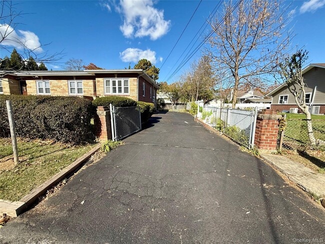 Building Photo - 29 Smith St