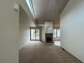 Building Photo - Large, 2 BR / 2 BA with Cathedral Ceilings, Washer and Dryer!