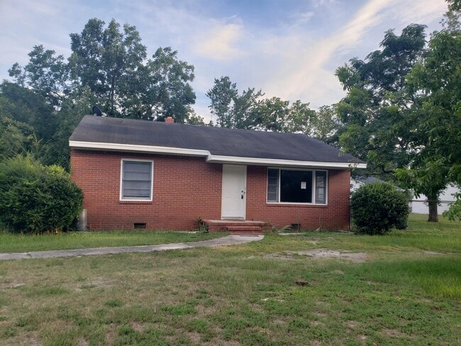 Primary Photo - 4525 Cameron Rd