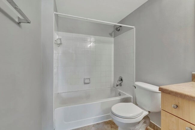 Building Photo - 116 Villa Cir