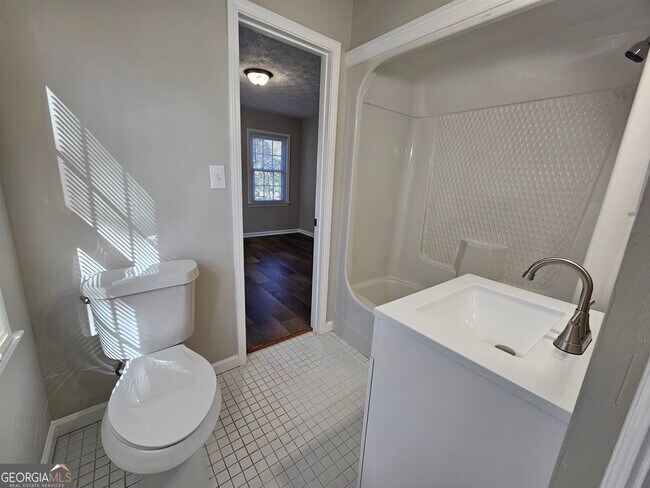Building Photo - 683 Ginger Cake Rd