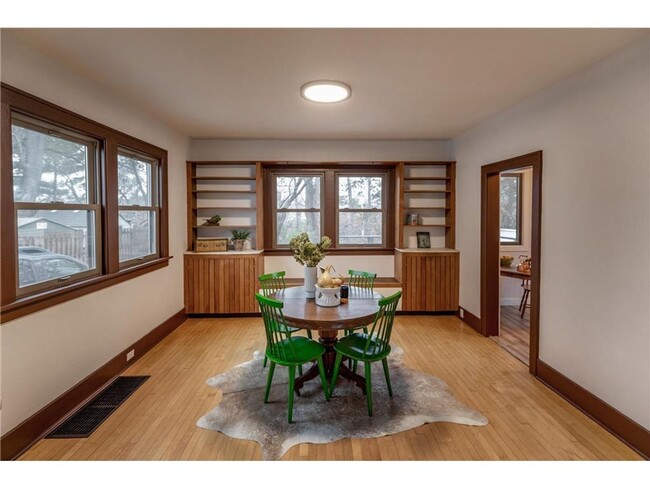 Building Photo - 2 Bedroom, 1 Bathroom Single-Family Home i...