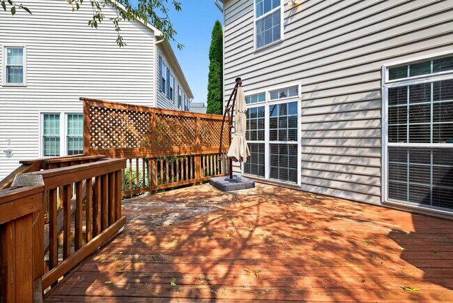 Building Photo - 12031 Arista Manor Way