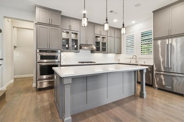 Building Photo - 5900 The Esplanade