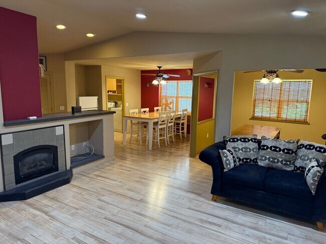 Building Photo - Magalia Home for rent/two bedroom, shared ...