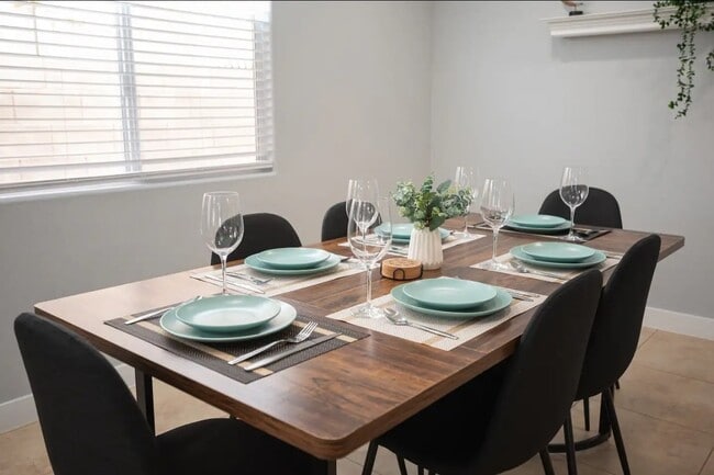 Building Photo - 8322 Montgomery St