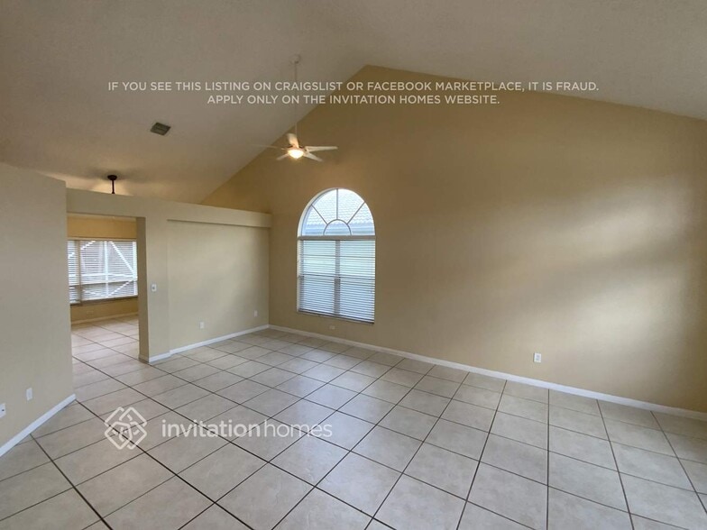 Building Photo - 9648 Tavernier Dr