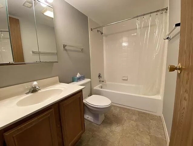 2nd Bathroom - 1514 N River West Ct
