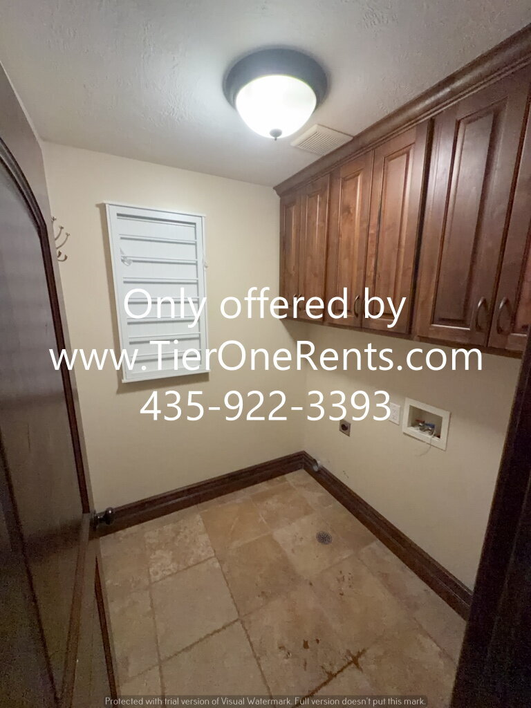 Building Photo - NO DEPOSIT option available for qualified renters!
