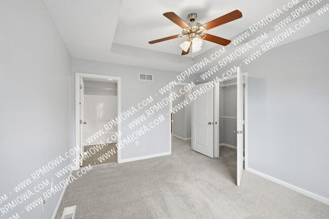 Building Photo - 9140 Greenspire Dr