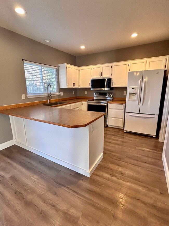 Building Photo - 15814 NE 90th St