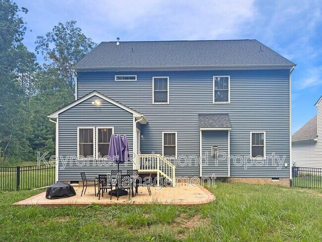 Building Photo - 6519 White Rock Ter