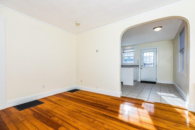 Building Photo - 79 Porpoise Way