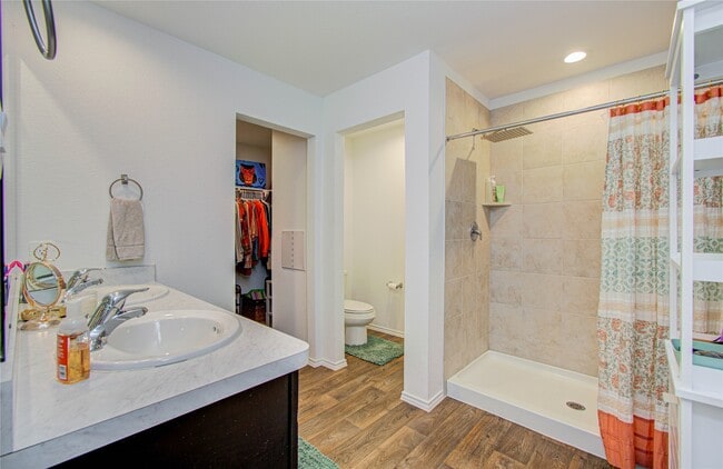 Building Photo - 14344 Rain Dr