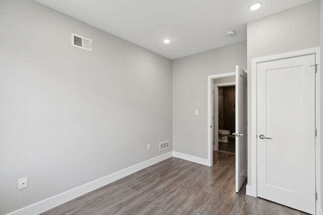 Building Photo - 1845 A St