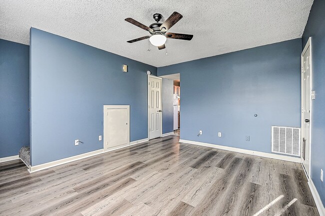 Building Photo - 360 Britton Ave