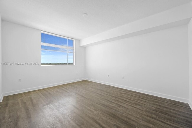 Building Photo - 140 S Dixie Hwy