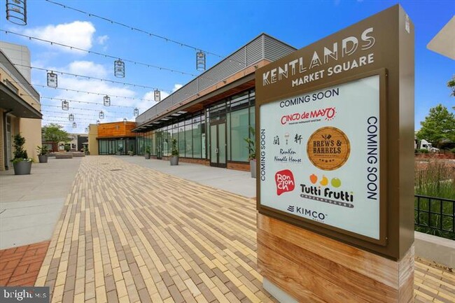 Building Photo - 52 Golden Ash Way