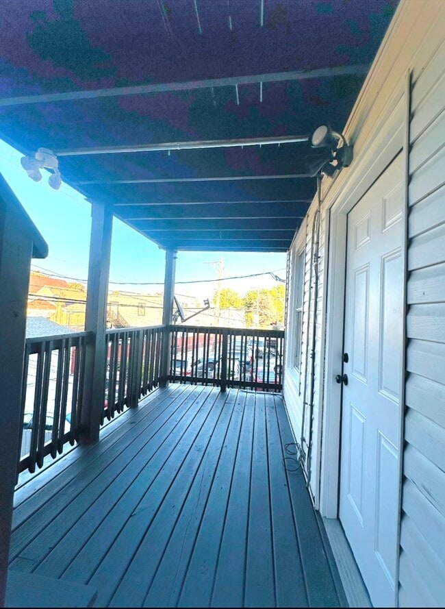 Building Photo - 5714 W Grand Ave