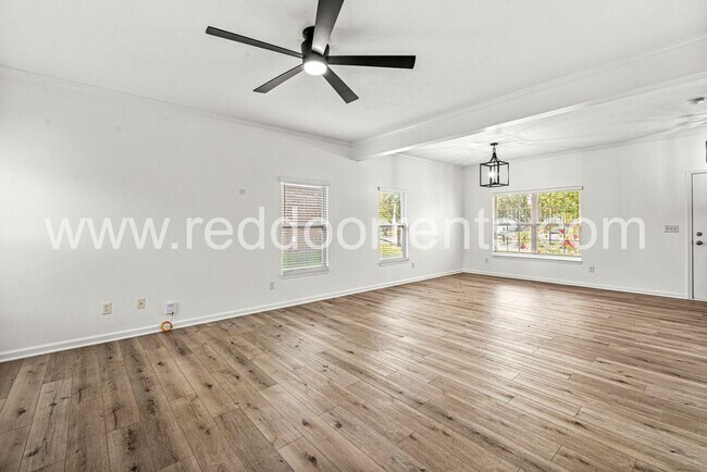 Building Photo - Spacious 3-Bedroom Home in Fishers with Modern Comforts