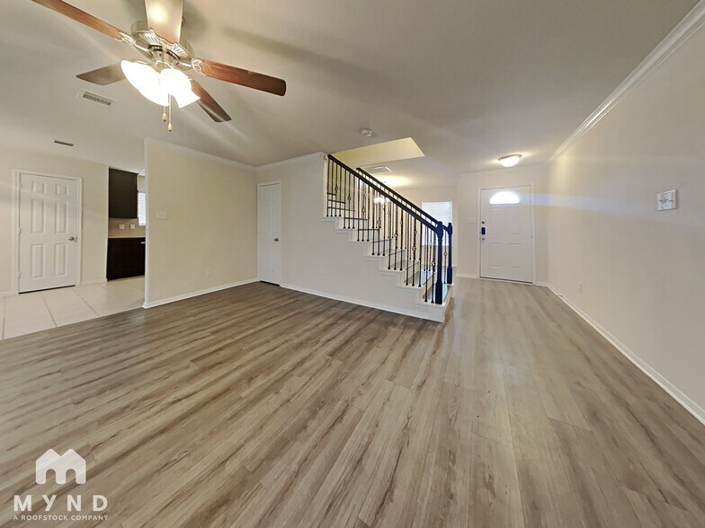 Building Photo - 12939 Almeda Crossing Ct