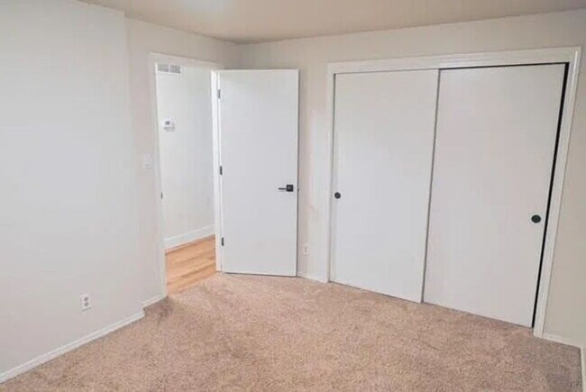 Building Photo - 3580 Dill Dr