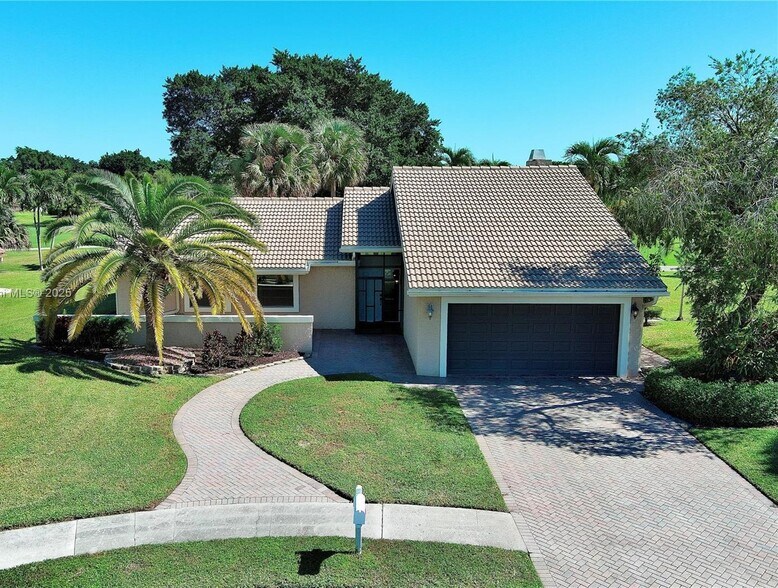 Building Photo - 21344 Escondido Way S