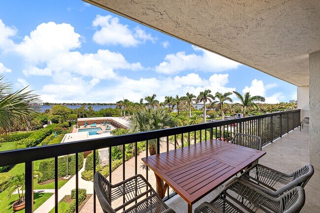 Building Photo - 3390 S Ocean Blvd