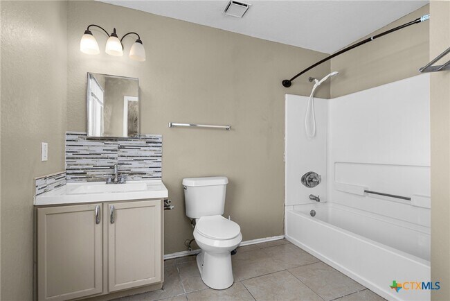 Building Photo - 3422 Old Spanish Trail