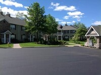 Building Photo - 647 Bevelander Pl