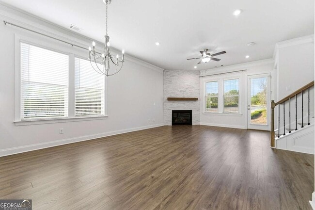 Building Photo - 2025 Abbey Rd