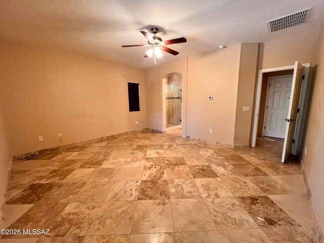 Building Photo - 1271 W Varese Way