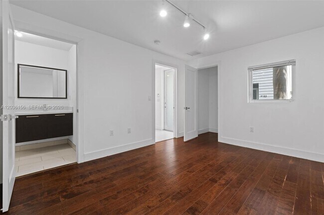 Building Photo - 9161 NW 33rd St