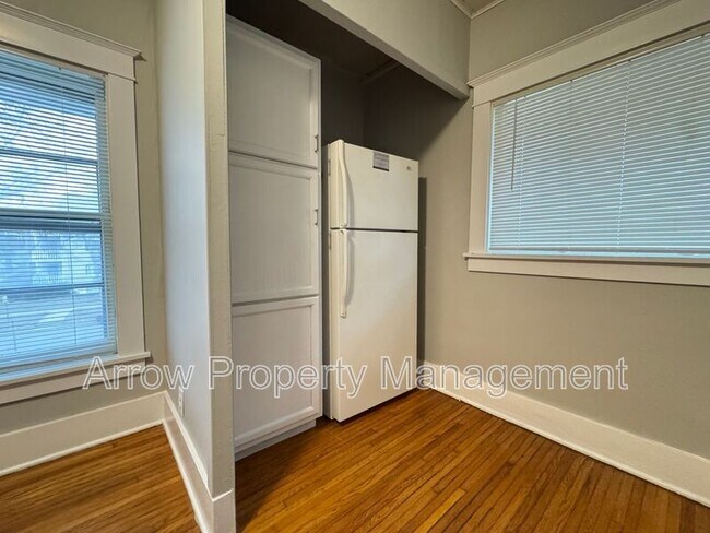 Building Photo - 1801 E Street