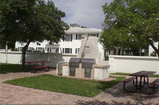 Building Photo - 2151 NE 68th St