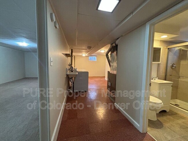 Building Photo - 3900 Yarrow St