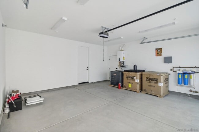 Building Photo - 2936 Copley Ave