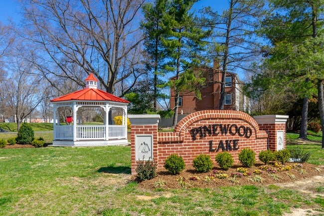 Building Photo - 8032 St Annes Ct