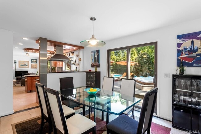 Building Photo - 6 Strathmore Ct