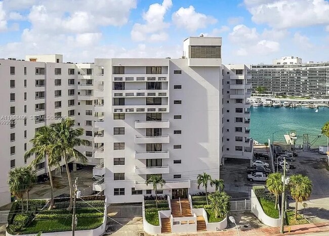 Building Photo - 6830 Indian Creek Dr